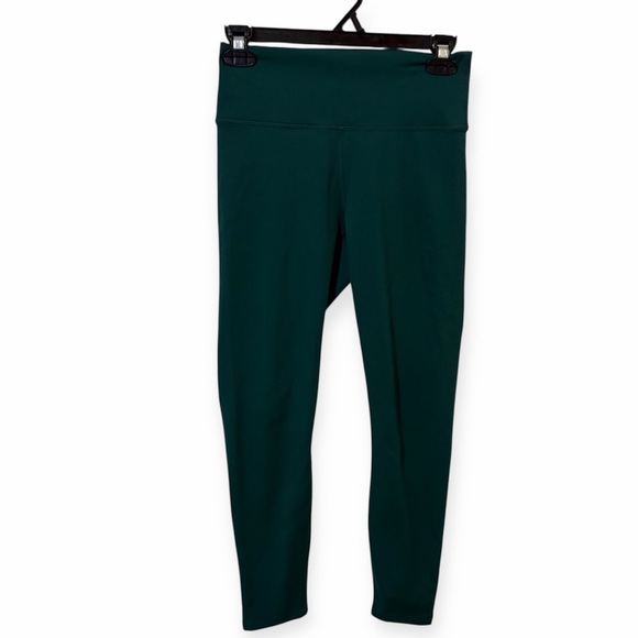 Fabletics Pants - 🎀 3/$20 Fabletics small green define powerhold high waisted 7/8 leggings